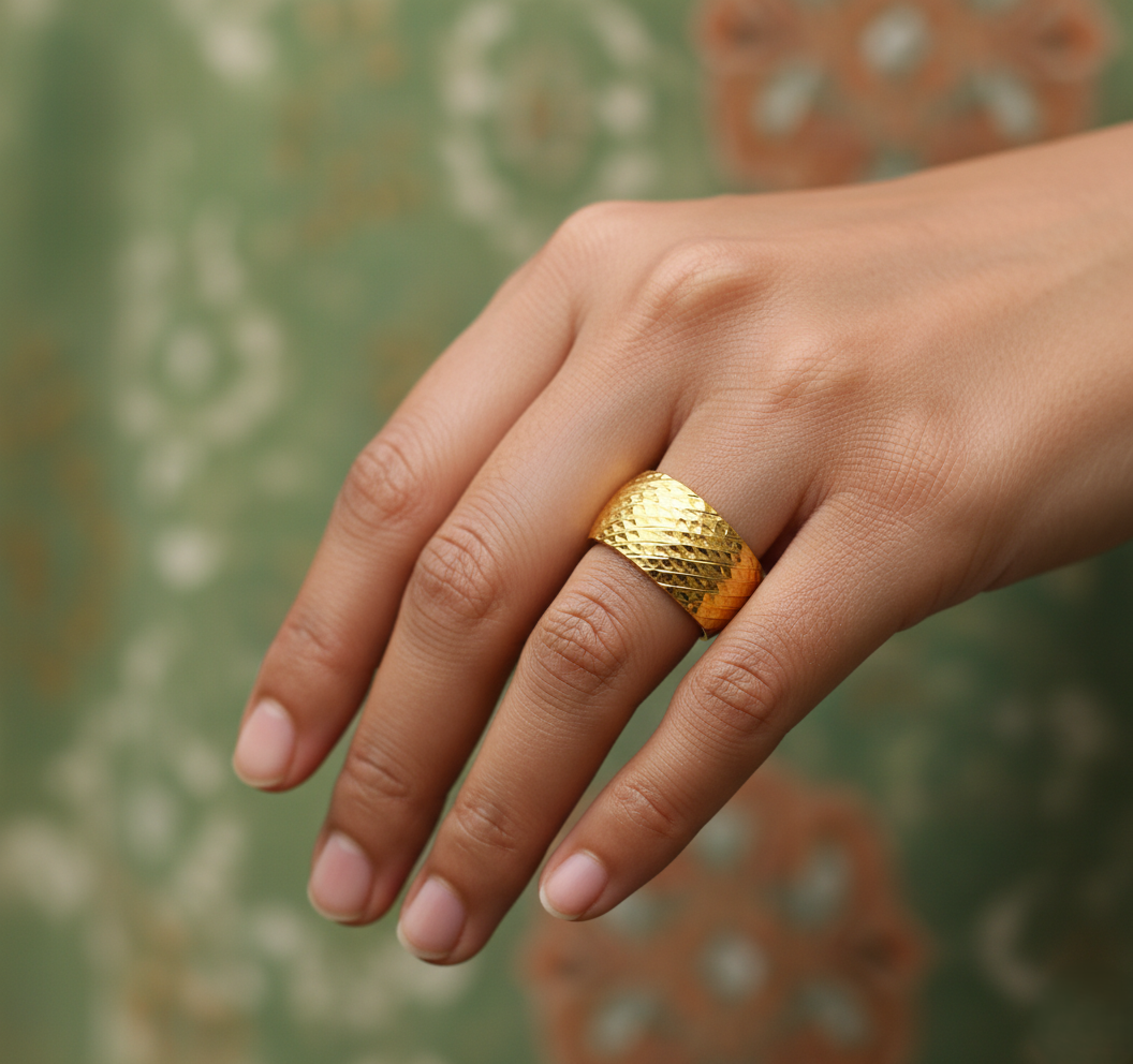 916 Gold Ring - Belah Rotan NANAS